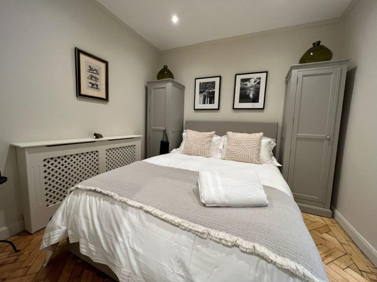 Luxury London English Charm 외부 사진