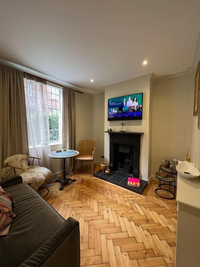 Luxury London English Charm 외부 사진